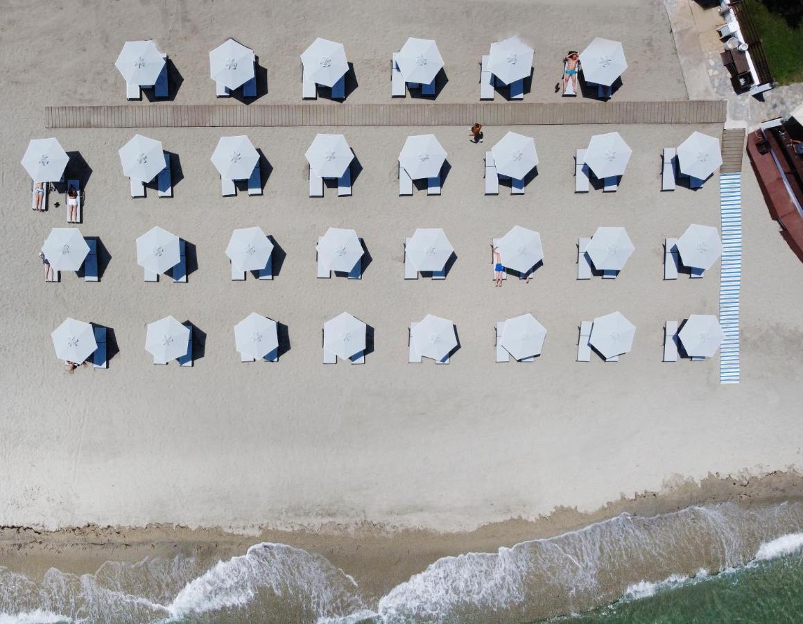 Hotel Golden Sun Nea Mesagkala Luaran gambar
