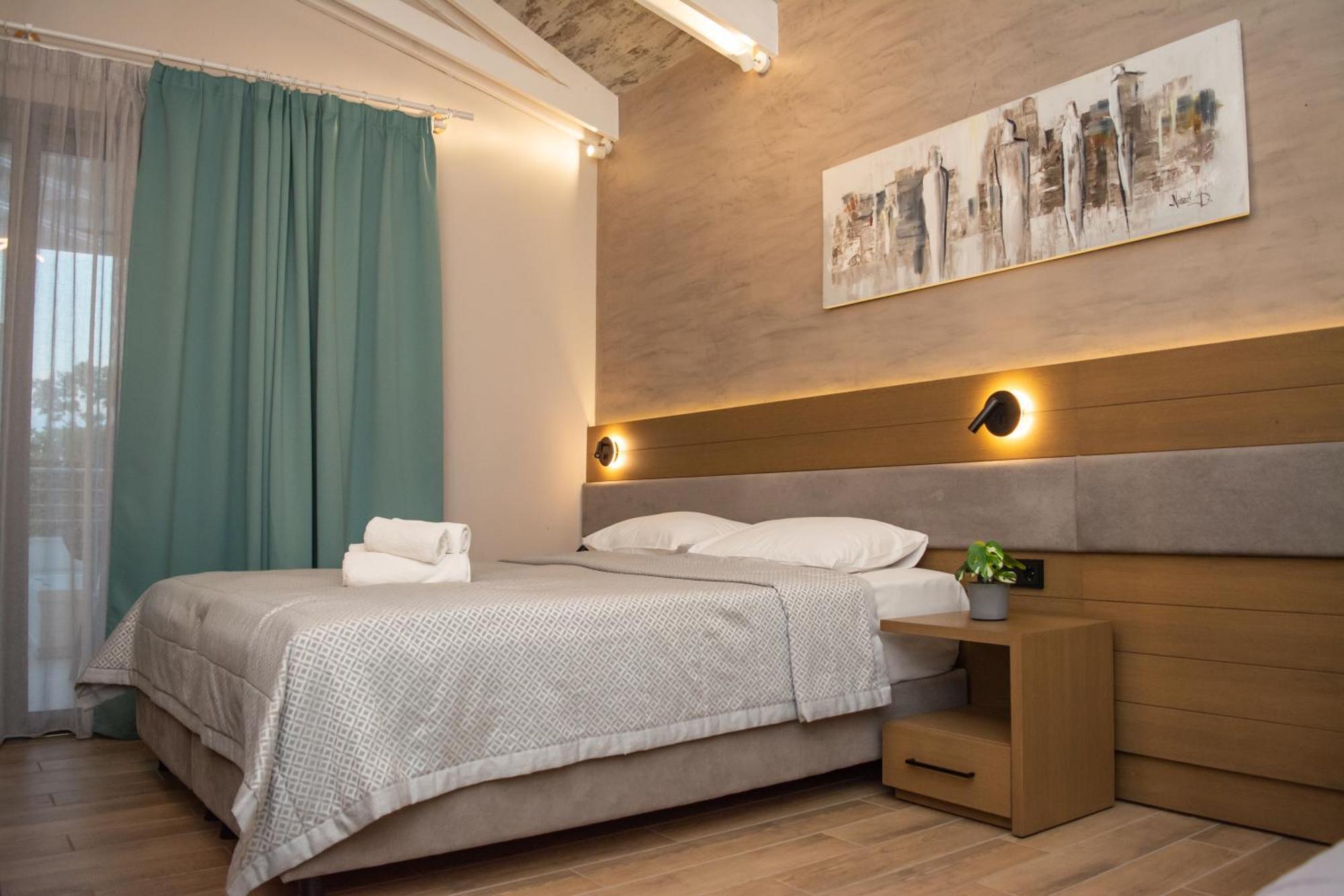 Hotel Golden Sun Nea Mesagkala Luaran gambar