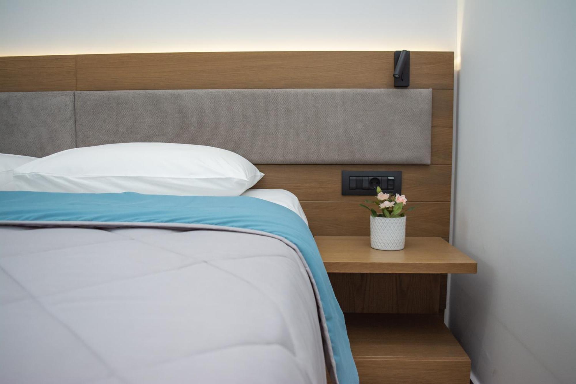Hotel Golden Sun Nea Mesagkala Luaran gambar