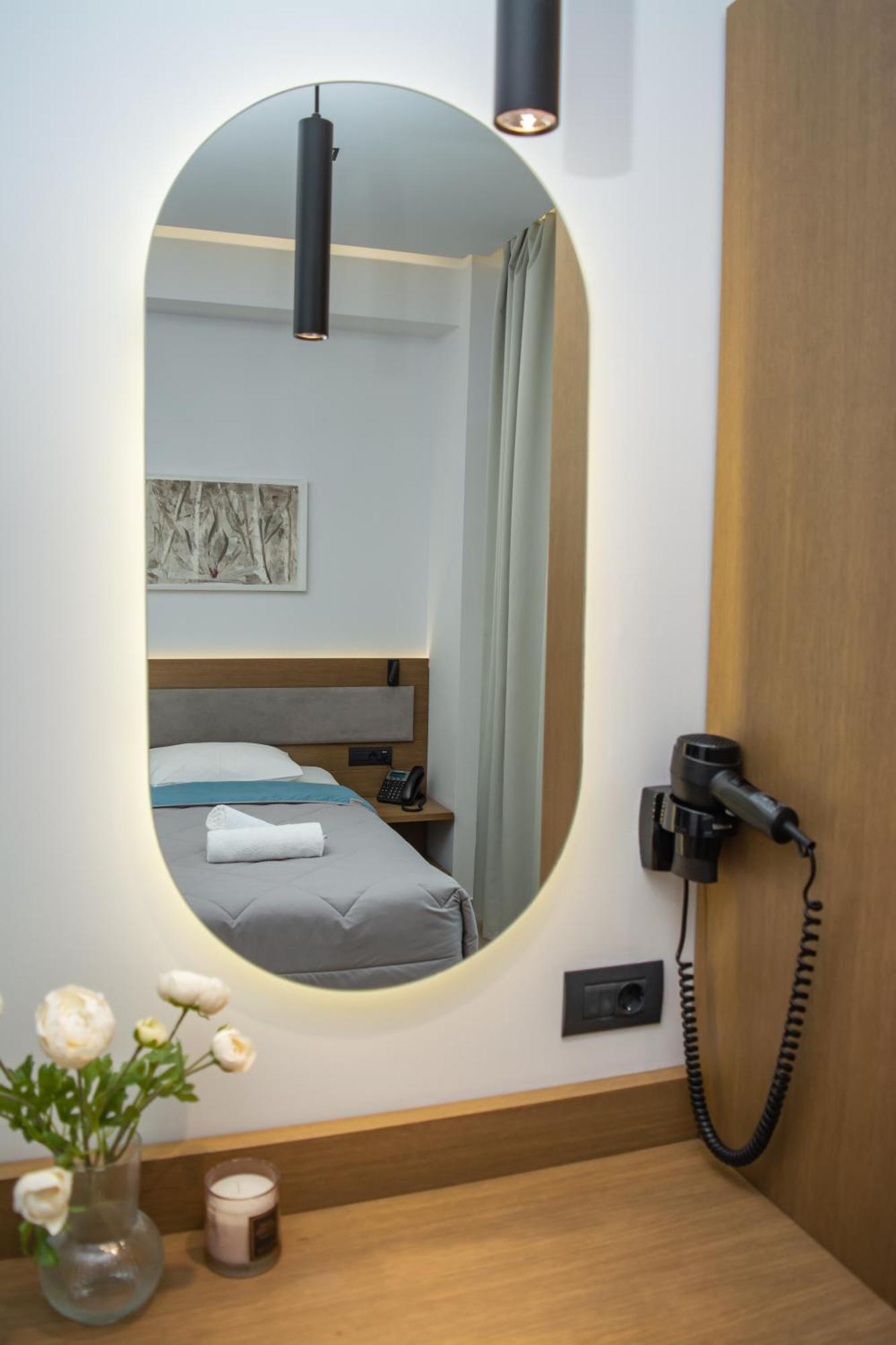 Hotel Golden Sun Nea Mesagkala Luaran gambar