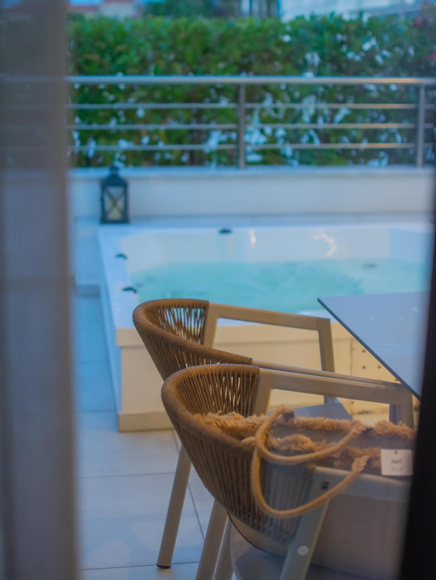 Hotel Golden Sun Nea Mesagkala Bilik gambar